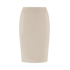 Jolanda's skirt is not complete